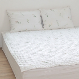 Fan Shape Quilted Mattress Pad